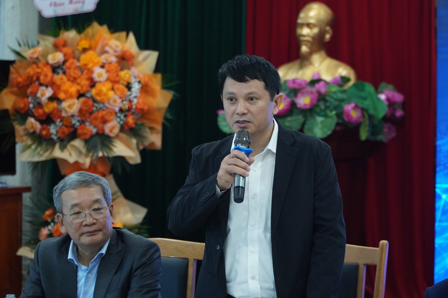 E:\Năm 2025\Th&aacute;ng 12\H&igrave;nh ảnh\Hội thảo thi c&ocirc;ng hầm\DSC01070.JPG