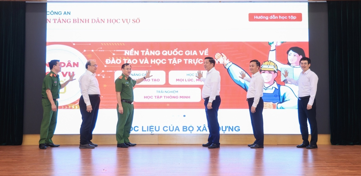 Năm 2025, Bộ X&acirc;y dựng cơ bản ho&agrave;n th&agrave;nh nhiệm vụ x&acirc;y dựng 10 bộ cơ sở dữ liệu theo y&ecirc;u cầu của Ban chỉ đạo Trung ương về ph&aacute;t triển khoa học, c&ocirc;ng nghệ, đổi mới s&aacute;ng tạo v&agrave; chuyển đổi số.