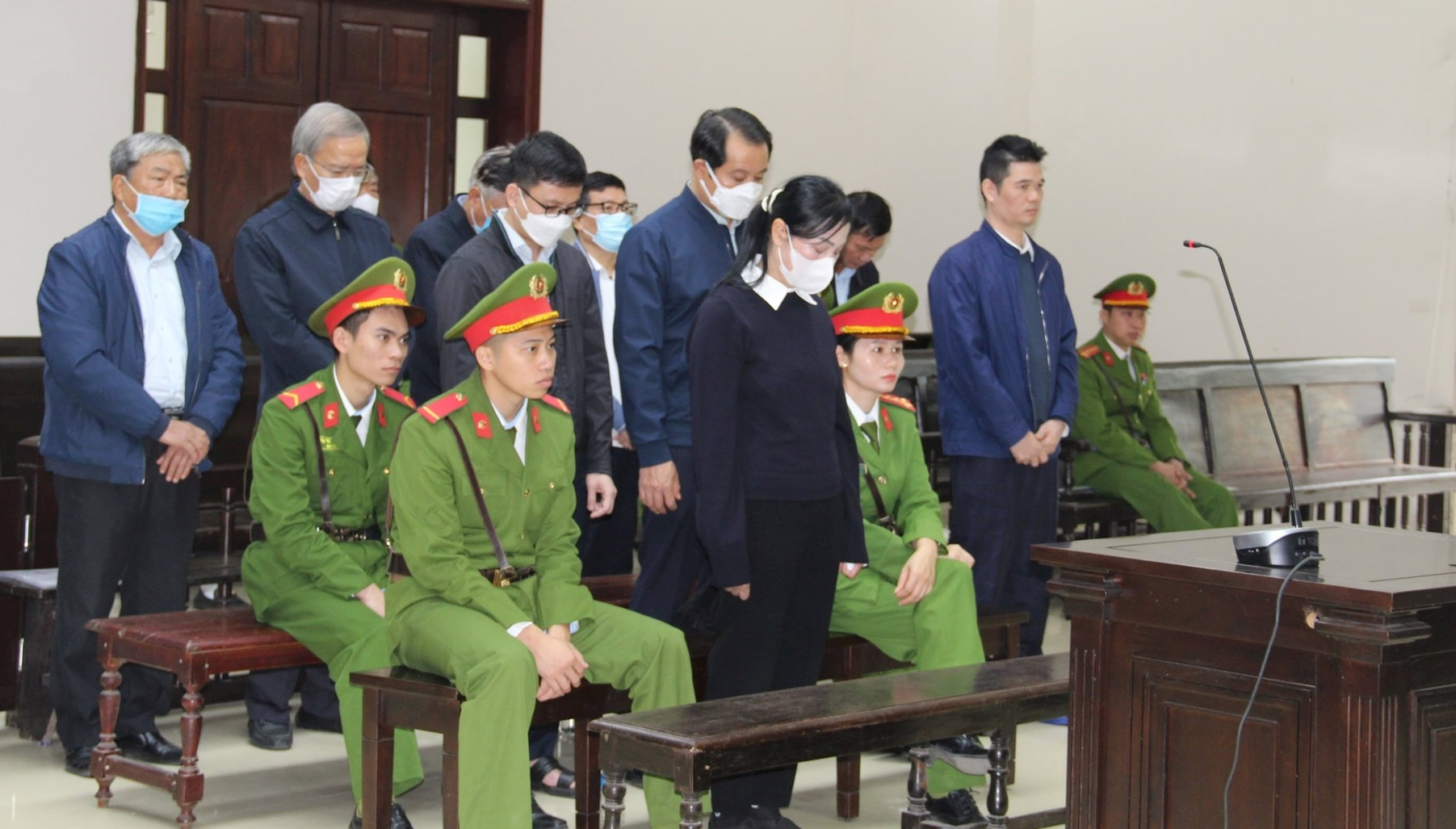 Vụ Tập đo&agrave;n Ph&uacute;c Sơn: B&agrave; Ho&agrave;ng Thị Th&uacute;y Lan v&agrave; nhiều người được giảm &aacute;n- Ảnh 2.