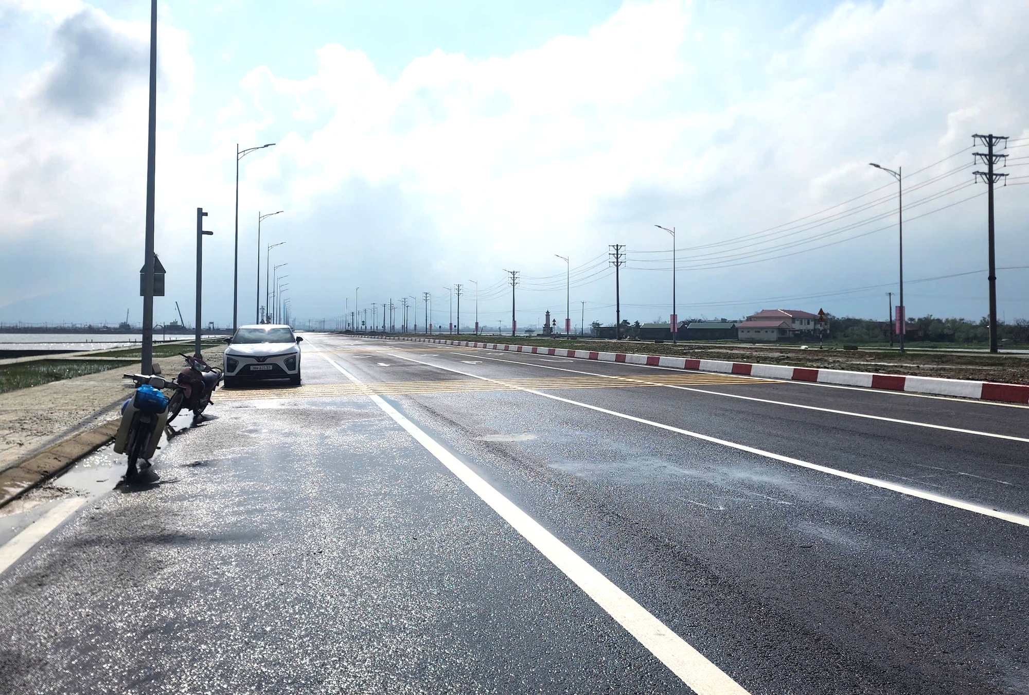 H&agrave; Tĩnh: Gỡ n&uacute;t thắt giải ph&oacute;ng mặt bằng để tăng tốc dự &aacute;n ở khu kinh tế Vũng &Aacute;ng- Ảnh 3.