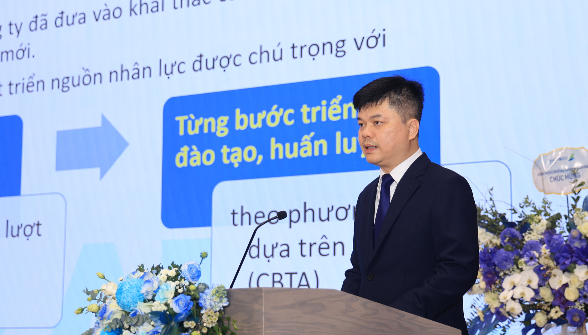 Thứ trưởng L&ecirc; Anh Tuấn: Mục ti&ecirc;u an to&agrave;n l&agrave; sống c&ograve;n, hiện thực h&oacute;a &ldquo;bầu trời th&ocirc;ng minh&rdquo;- Ảnh 4.