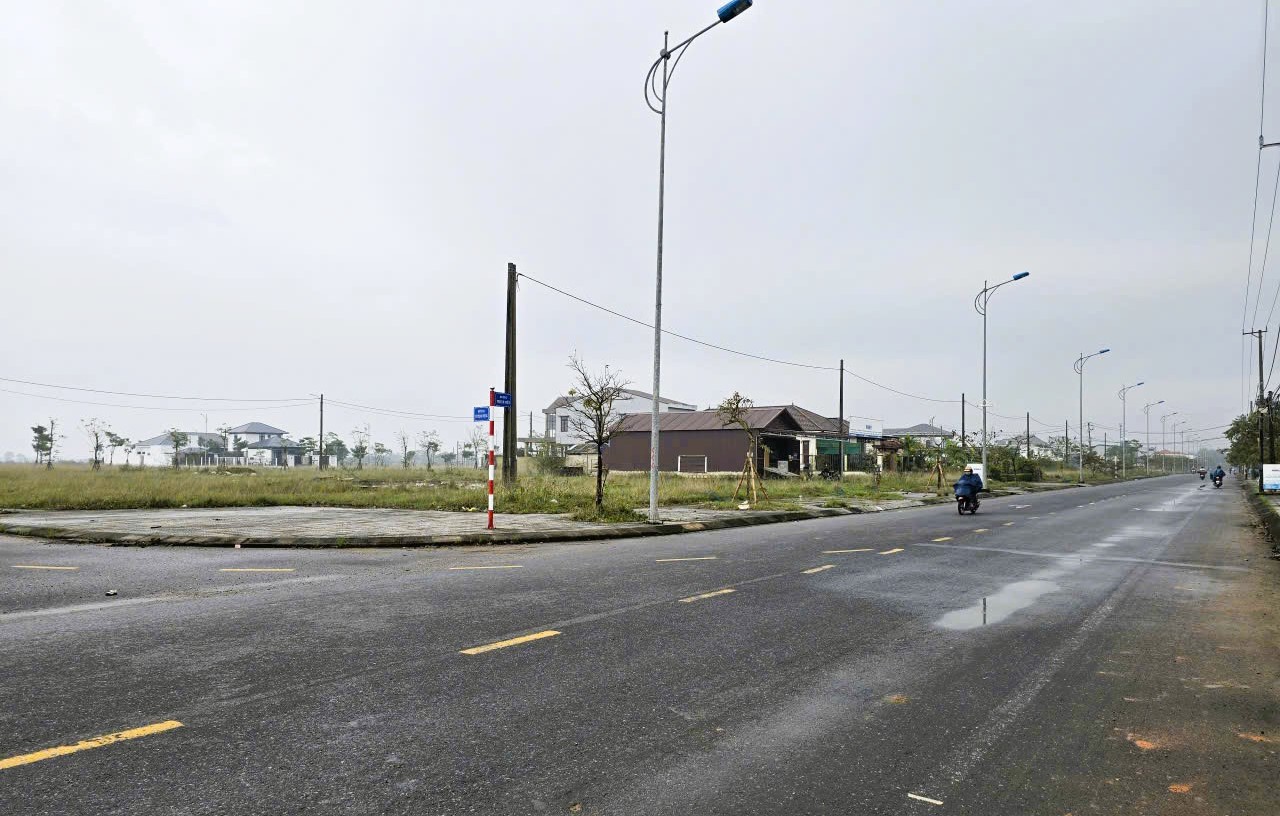 Quảng Trị đấu giá 38 lô đất ở đô thị, giá khởi điểm như thế nào?- Ảnh 1.