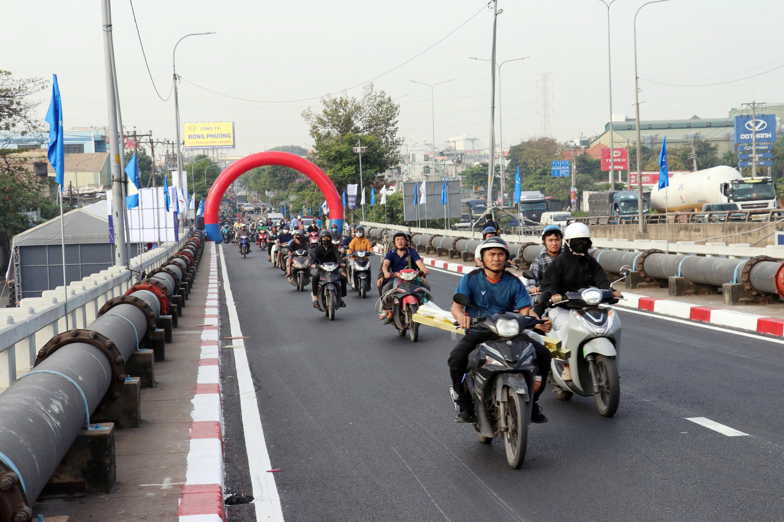 C&acirc;y cầu cuối c&ugrave;ng tr&ecirc;n s&ocirc;ng S&agrave;i G&ograve;n đạt chuẩn tĩnh kh&ocirc;ng, đảm bảo th&ocirc;ng luồng vận tải lớn- Ảnh 4.