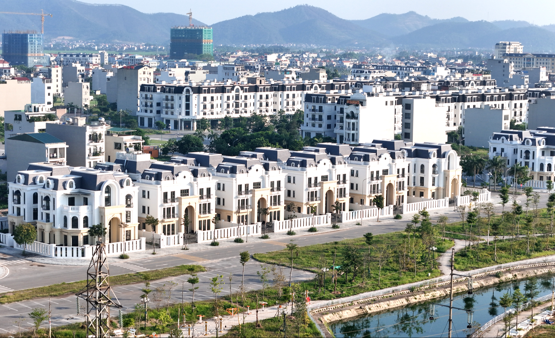 Hết ưu đãi lãi suất, người vay mua nhà đuối sức- Ảnh 2.