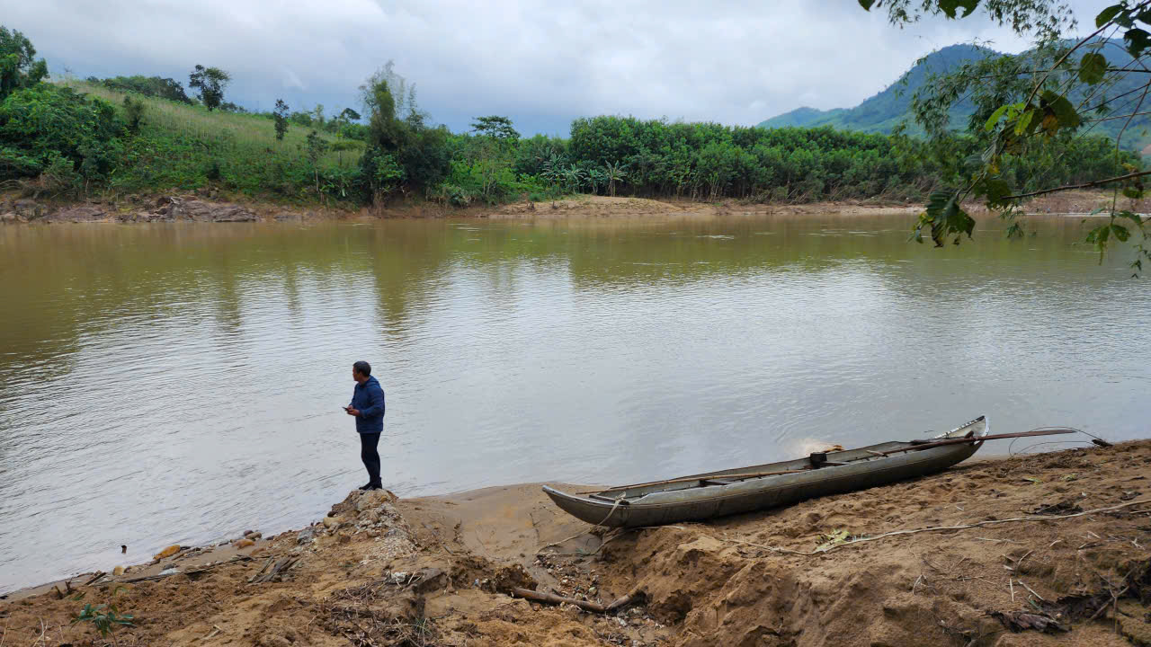 Quảng Ng&atilde;i: X&atilde; miền n&uacute;i mong mỏi c&acirc;y cầu để giao th&ocirc;ng kh&ocirc;ng c&ograve;n chia cắt- Ảnh 3.