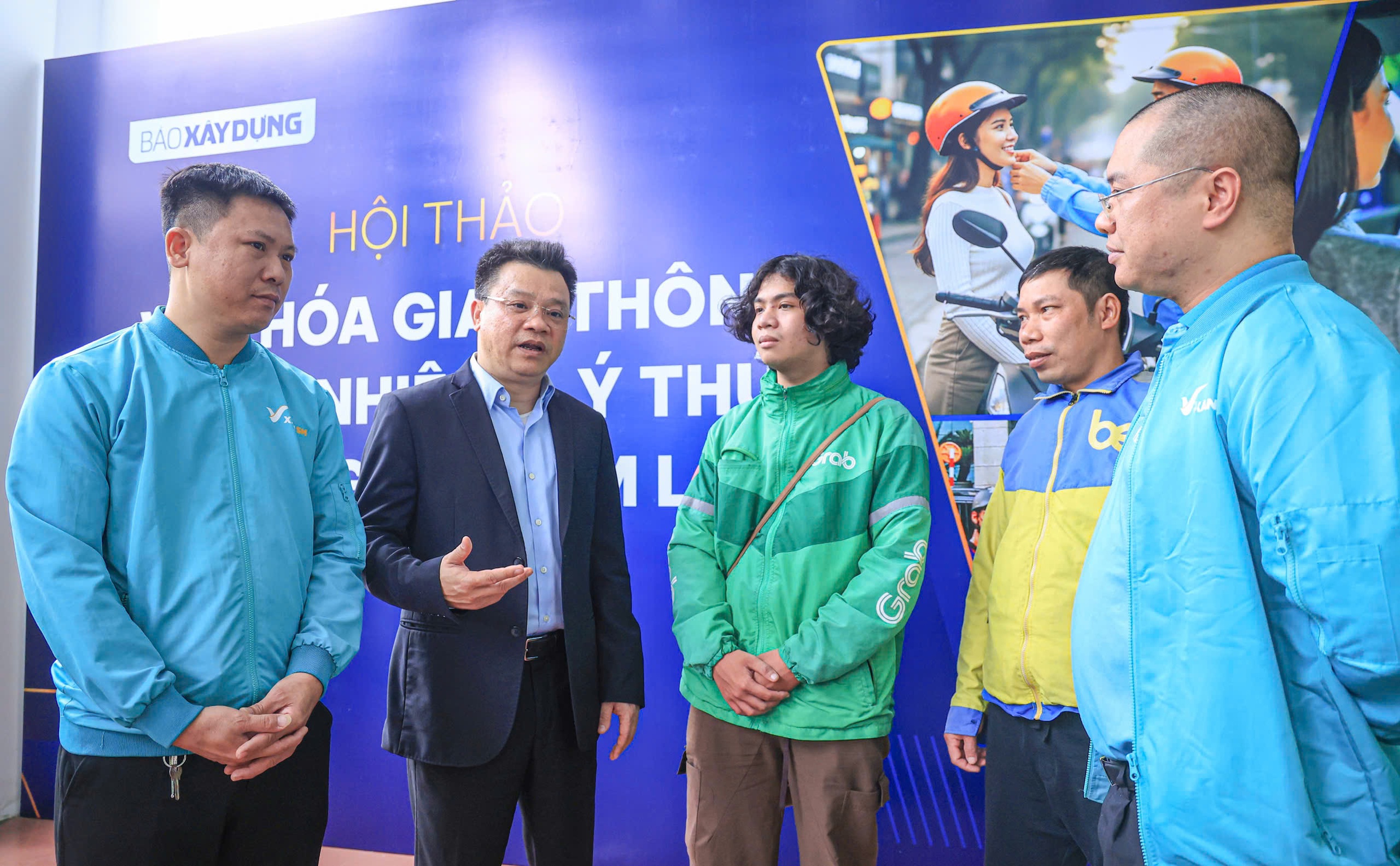 Cấp thiết bổ sung chế t&agrave;i li&ecirc;n đới với c&aacute;c nền tảng gọi xe- Ảnh 1.