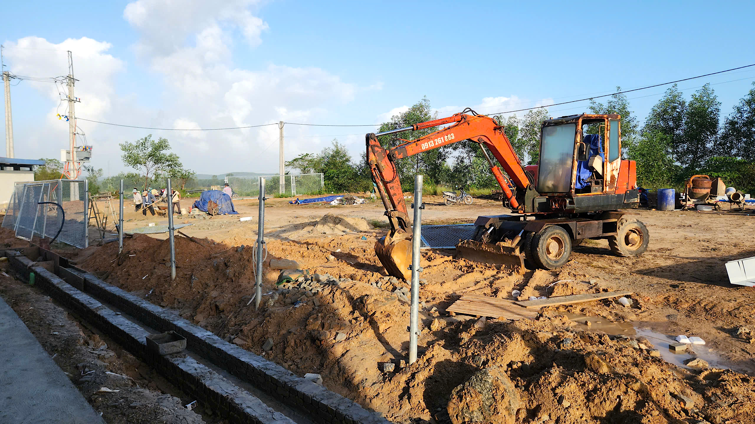 Cận cảnh điểm dừng xe đầu ti&ecirc;n tr&ecirc;n cao tốc Đ&agrave; Nẵng - Quảng Ng&atilde;i- Ảnh 10.