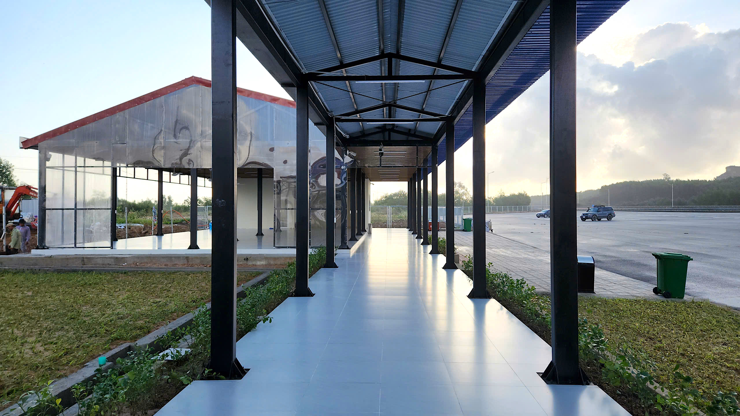 Cận cảnh điểm dừng xe đầu ti&ecirc;n tr&ecirc;n cao tốc Đ&agrave; Nẵng - Quảng Ng&atilde;i- Ảnh 6.