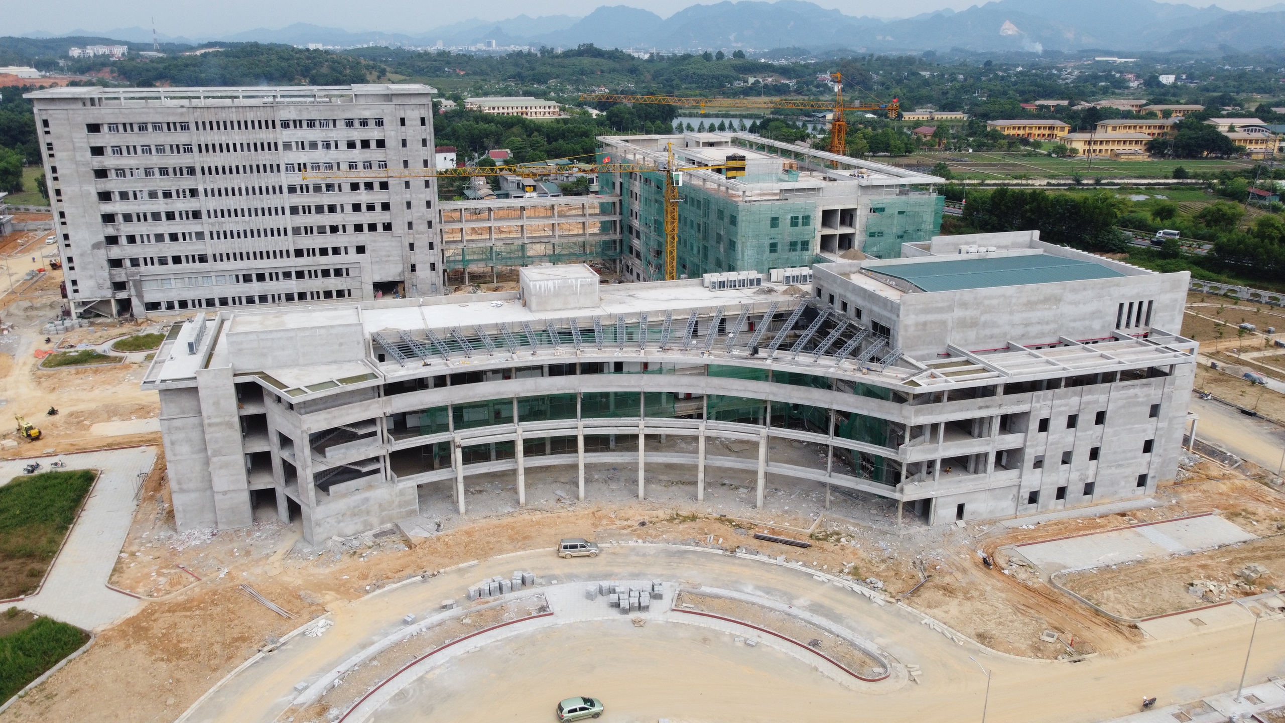 Tuy&ecirc;n Quang tăng cường cơ sở hạ tầng y tế, chăm lo sức khoẻ người d&acirc;n- Ảnh 2.