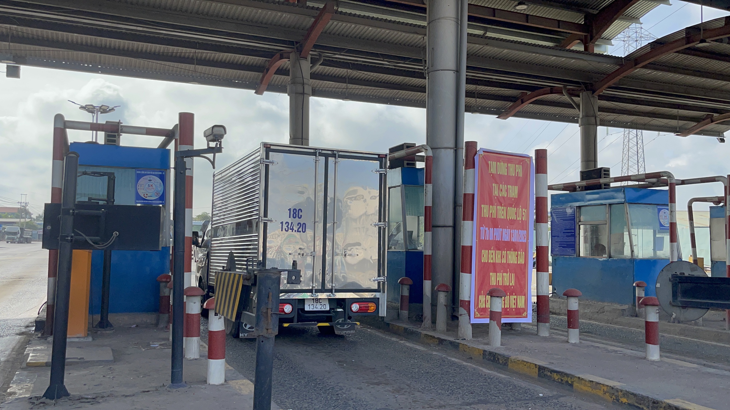 Th&aacute;o dỡ trạm thu ph&iacute; cầu Đồng Nai v&agrave; trạm T1 - T2 tr&ecirc;n QL51 trước 15/1/2026- Ảnh 1.