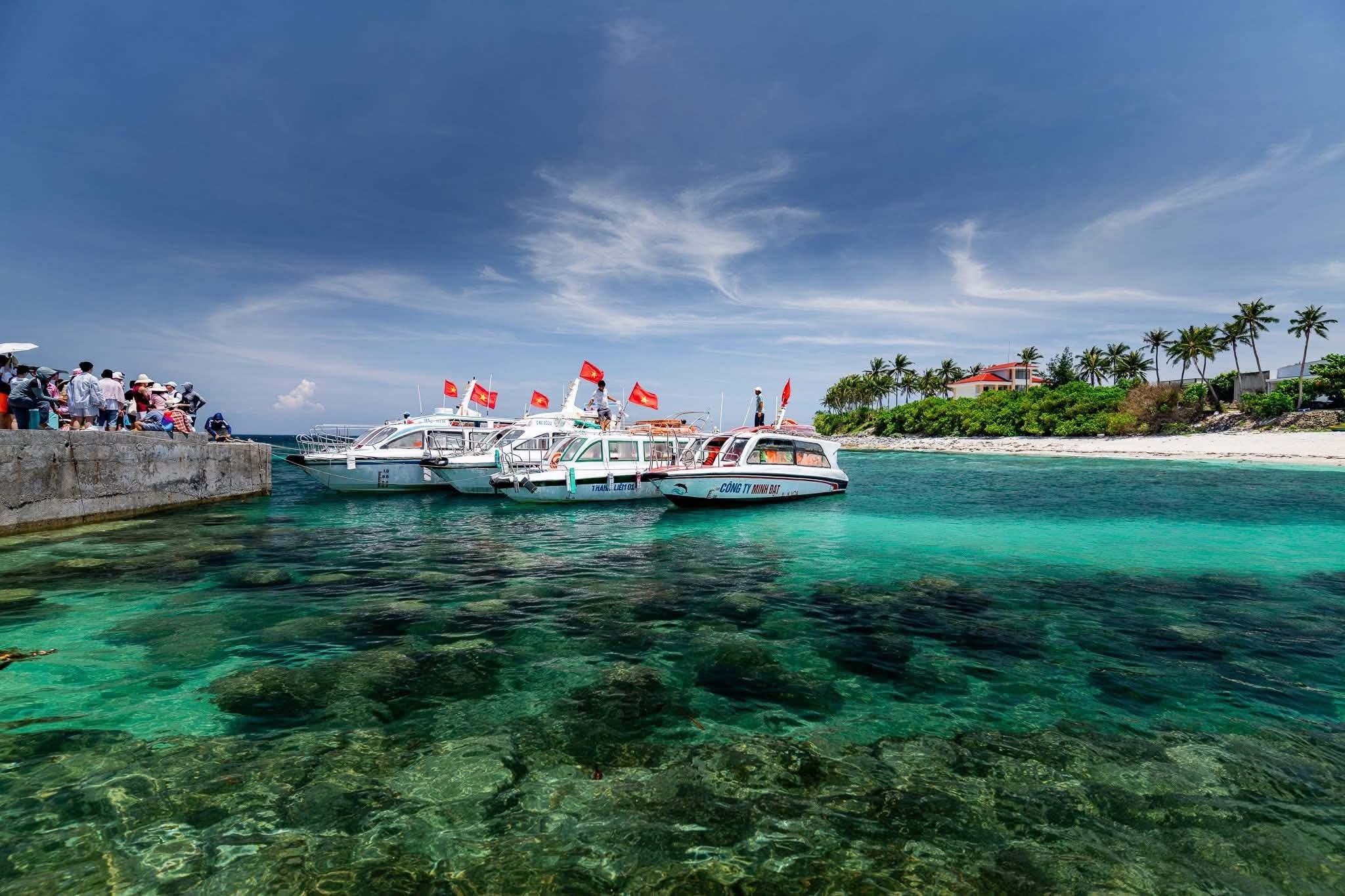 Hạ tầng chắp vá, Lý Sơn khó vươn mình thành khu du lịch quốc gia- Ảnh 5. Hạ tầng chắp vá, Lý Sơn khó vươn mình thành khu du lịch quốc gia- Ảnh 5.