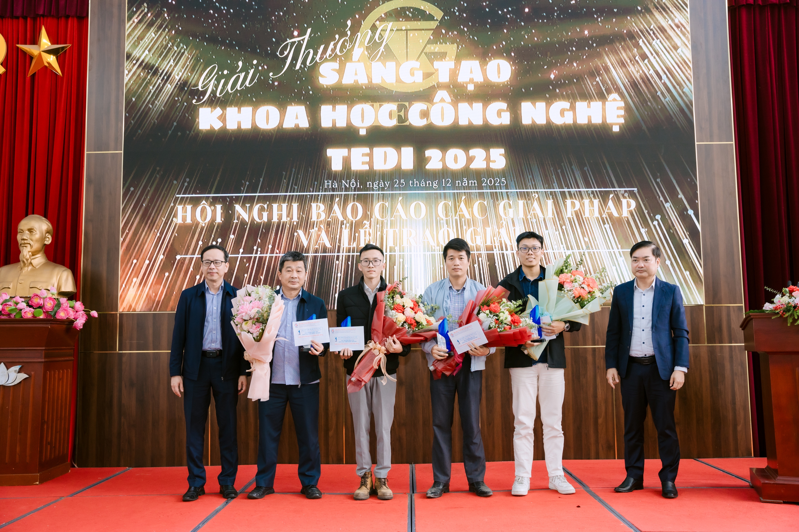 TEDI trao giải thưởng s&aacute;ng tạo khoa học c&ocirc;ng nghệ năm 2025- Ảnh 5.