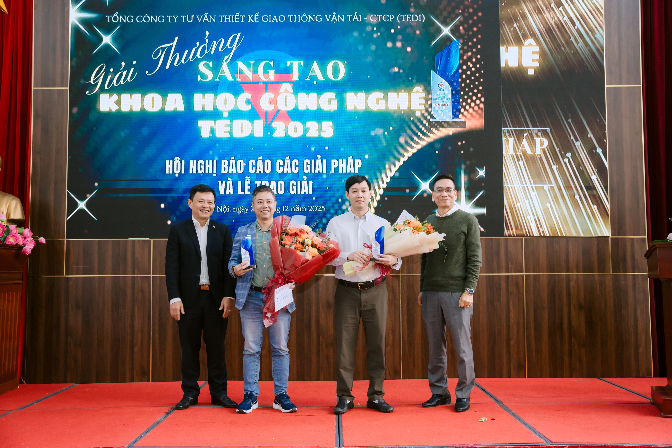 TEDI trao giải thưởng s&aacute;ng tạo khoa học c&ocirc;ng nghệ năm 2025- Ảnh 3.