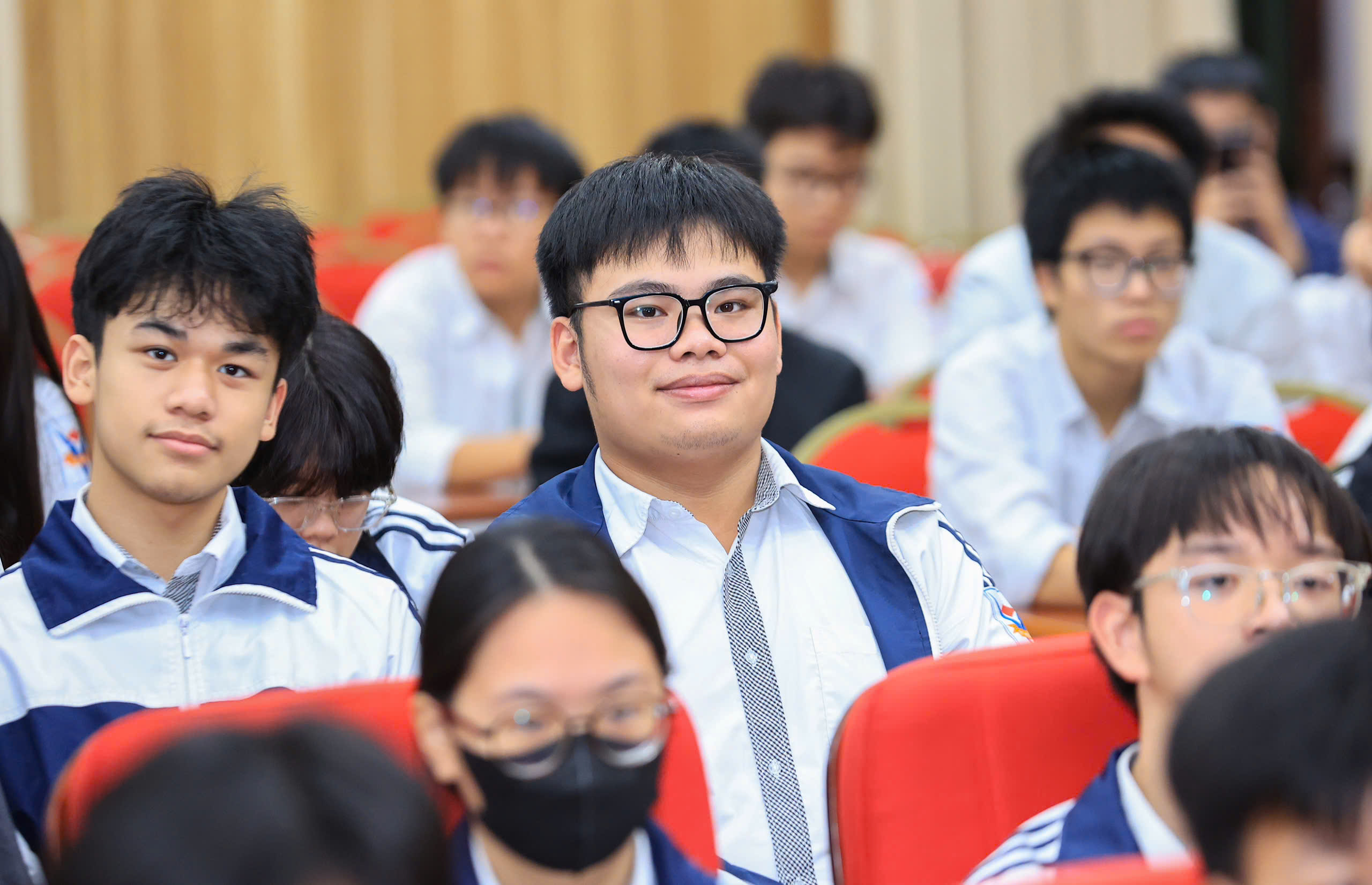 Khi học sinh trở th&agrave;nh &ldquo;tuy&ecirc;n truyền vi&ecirc;n nh&iacute;&rdquo; về an to&agrave;n giao th&ocirc;ng- Ảnh 1.