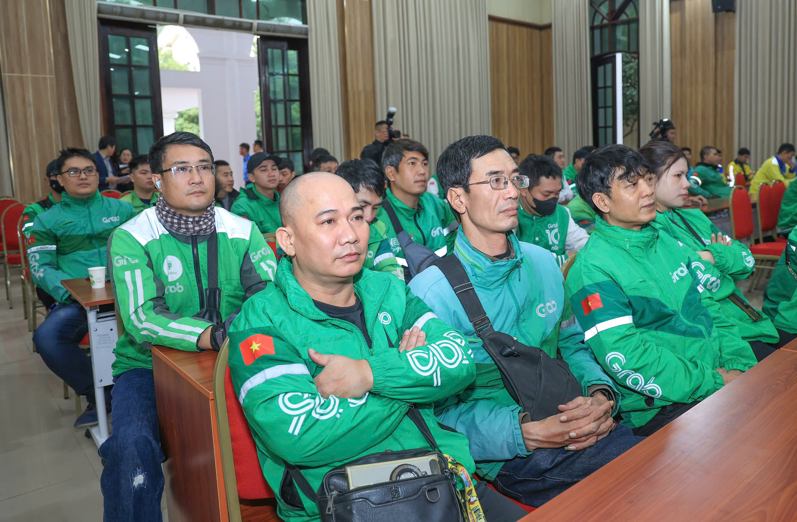 Chỉ dựa v&agrave;o đ&aacute;nh gi&aacute; kh&aacute;ch h&agrave;ng, kh&oacute; s&agrave;ng lọc t&agrave;i xế c&ocirc;ng nghệ- Ảnh 1.