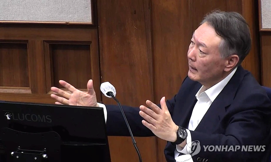 Cựu Tổng thống H&agrave;n Quốc bị đề nghị mức &aacute;n 10 năm t&ugrave; v&igrave; tội cản trở c&ocirc;ng l&yacute;- Ảnh 1.