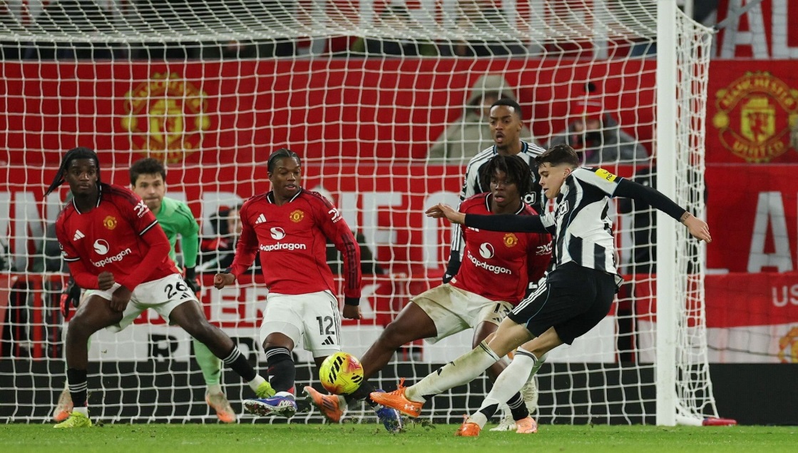 Hạ gục Newcastle, MU tạm chiếm vị tr&iacute; thứ 5 Ngoại hạng Anh- Ảnh 2.