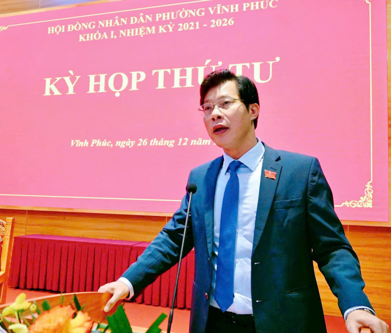 Ph&uacute; Thọ: HĐND phường Vĩnh Ph&uacute;c th&ocirc;ng qua 8 nghị quyết quan trọng ph&aacute;t triển kinh tế- Ảnh 5.