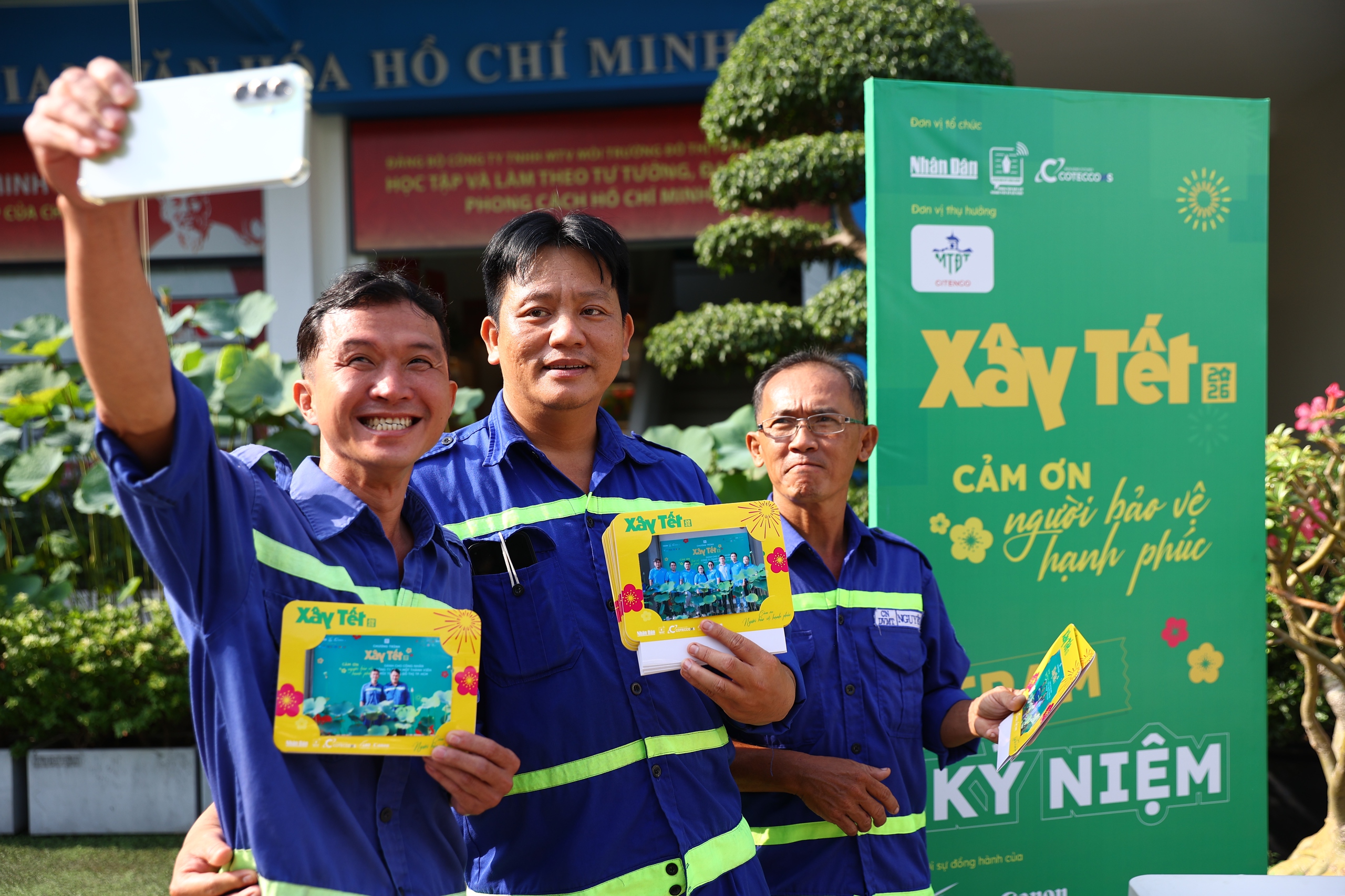 TP.HCM: 500 c&ocirc;ng nh&acirc;n vệ sinh được chăm lo "trọn g&oacute;i" đ&oacute;n Tết 2026- Ảnh 9.