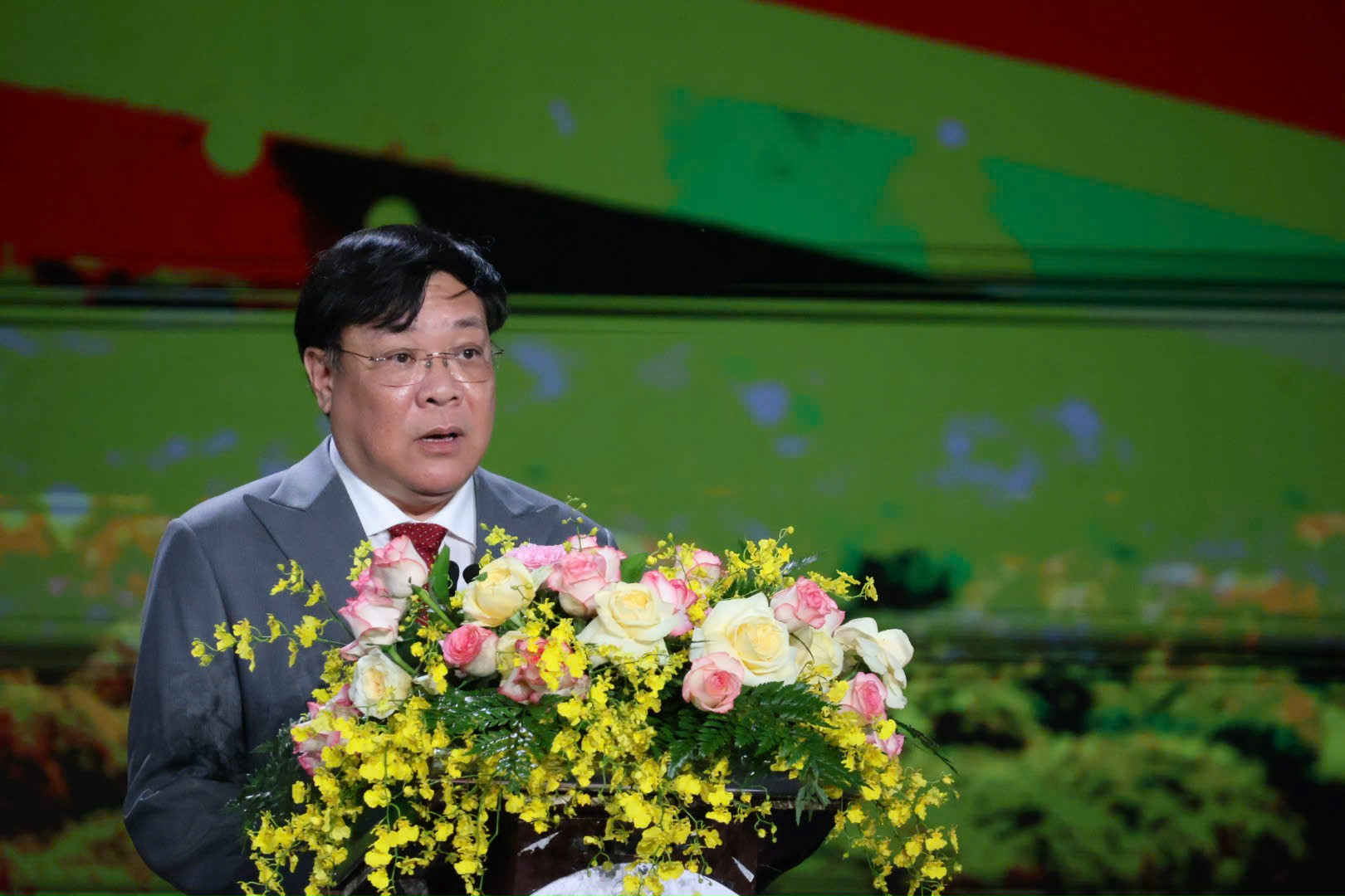 Festival Hoa kiểng Sa Đ&eacute;c: N&acirc;ng tầm chuỗi gi&aacute; trị nghề trồng hoa Đồng Th&aacute;p- Ảnh 1.