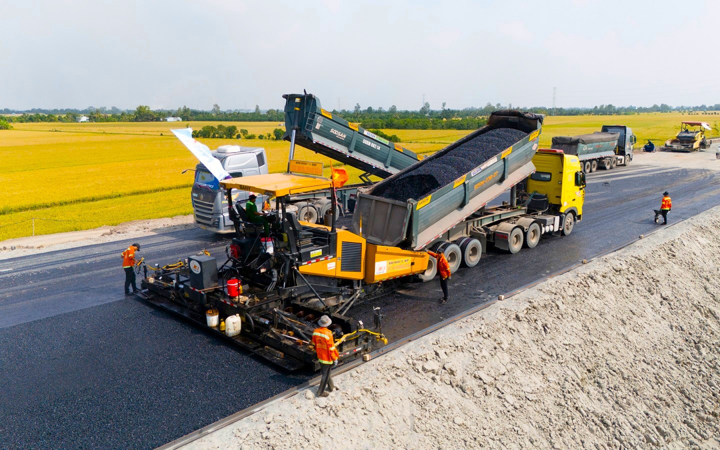 Tháo gỡ nút thắt vật liệu, cao tốc Châu Đốc – Cần Thơ – Sóc Trăng tăng tốc thi công- Ảnh 3. Bộ Xây dựng thúc tiến độ dự án cao tốc Châu Đốc - Cần Thơ - Sóc Trăng