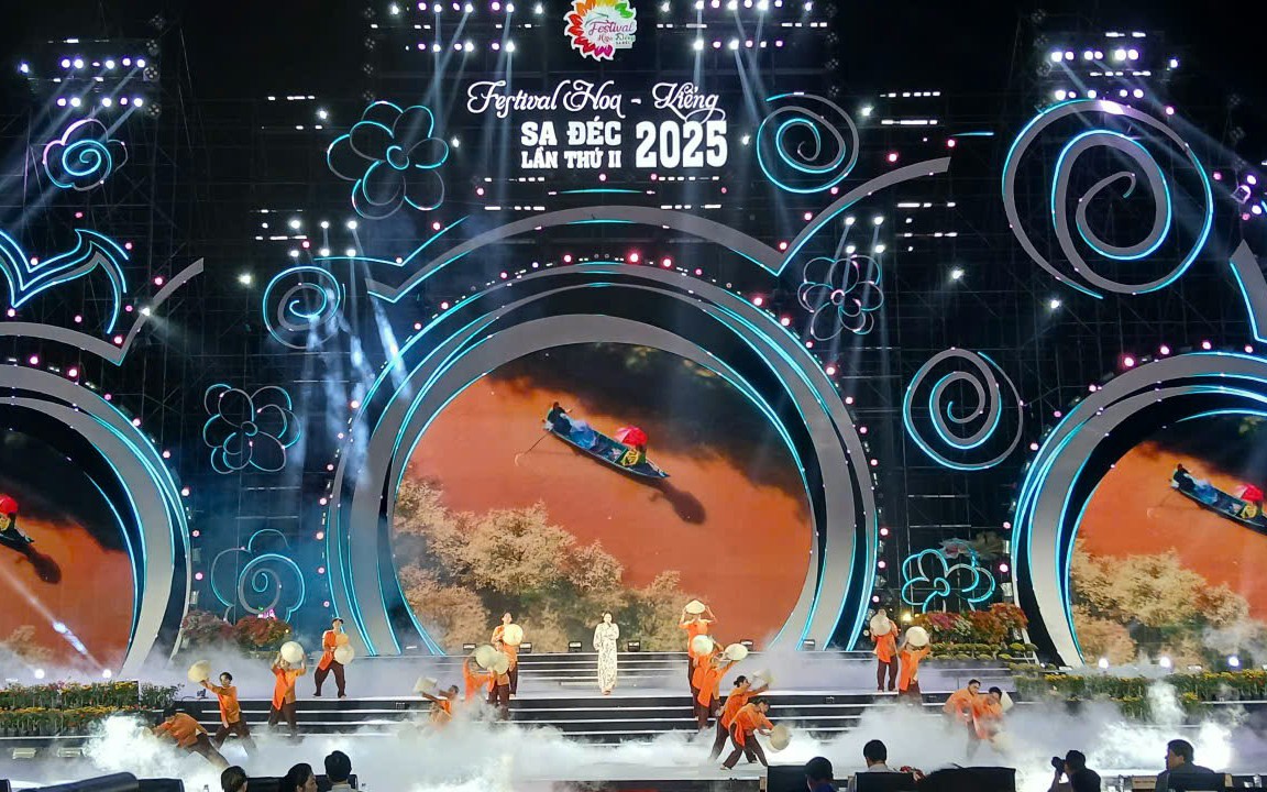 Festival Hoa kiểng Sa Đ&eacute;c: N&acirc;ng tầm chuỗi gi&aacute; trị nghề trồng hoa Đồng Th&aacute;p