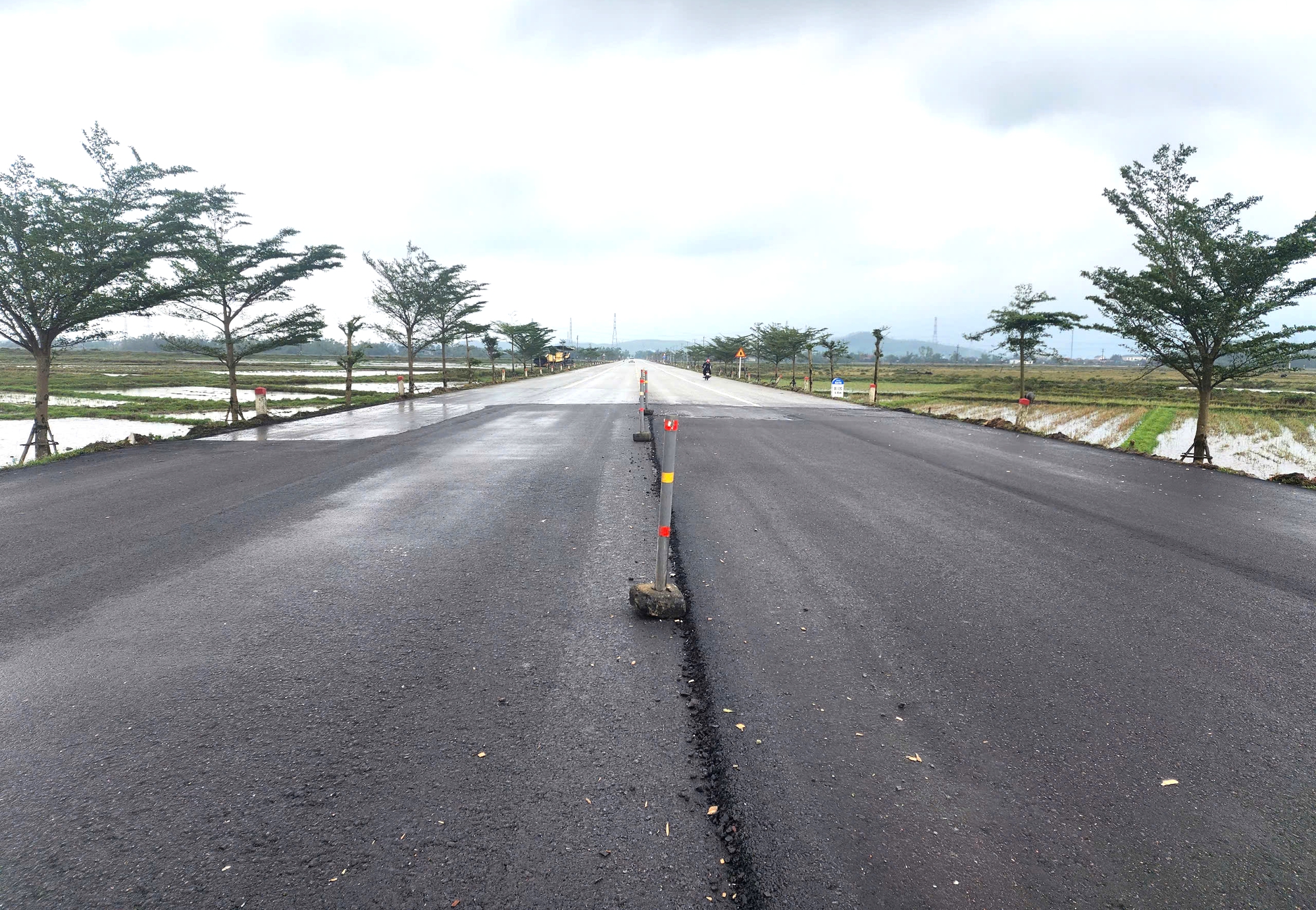 H&agrave; Tĩnh: Th&aacute;o gỡ "điểm nghẽn" giao th&ocirc;ng, x&acirc;y dựng ở cấp x&atilde; sau s&aacute;p nhập- Ảnh 2.