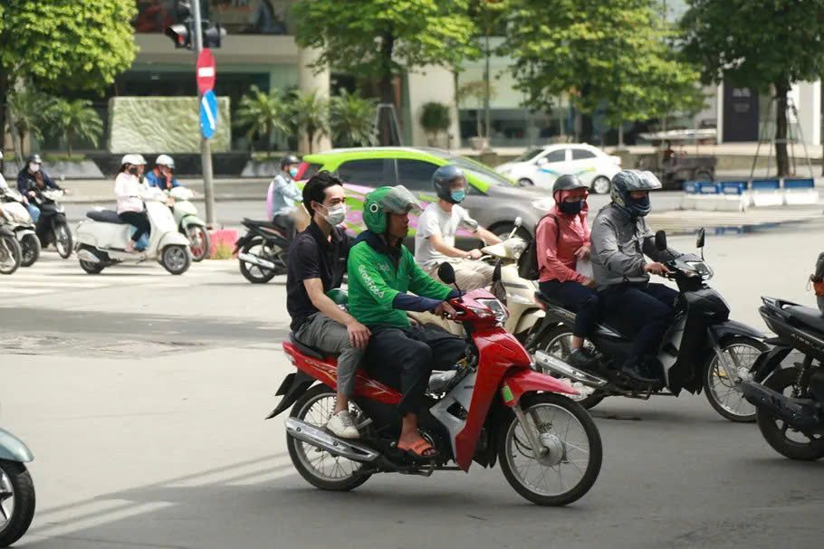 Khi c&ocirc;ng nghệ quyết định lộ tr&igrave;nh, &yacute; thức l&aacute;i xe l&agrave; then chốt- Ảnh 2.