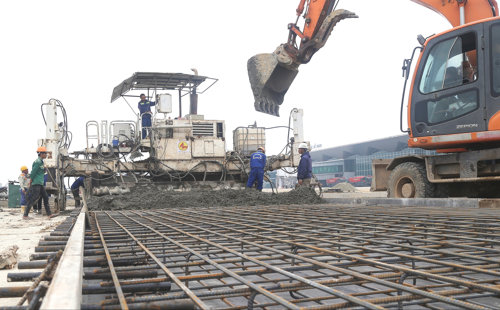 Chạy đua cải tạo, nâng cấp sân bay Vinh để kịp hoạt động lại vào 19/12- Ảnh 3.