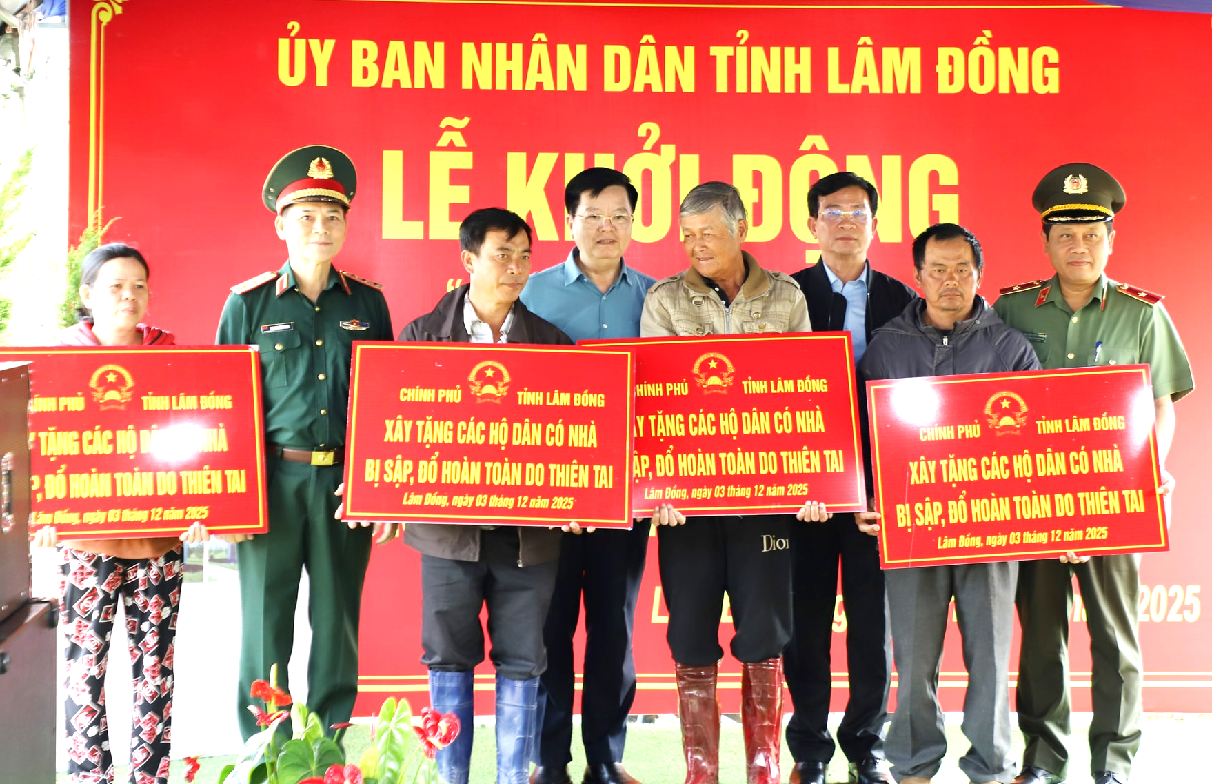 Phó Thủ tướng Mai Văn Chính dự lễ khởi động "Chiến dịch Quang Trung" ở Lâm Đồng- Ảnh 1. Phó Thủ tướng Mai Văn Chính dự lễ khởi động "Chiến dịch Quang Trung" ở Lâm Đồng- Ảnh 1.