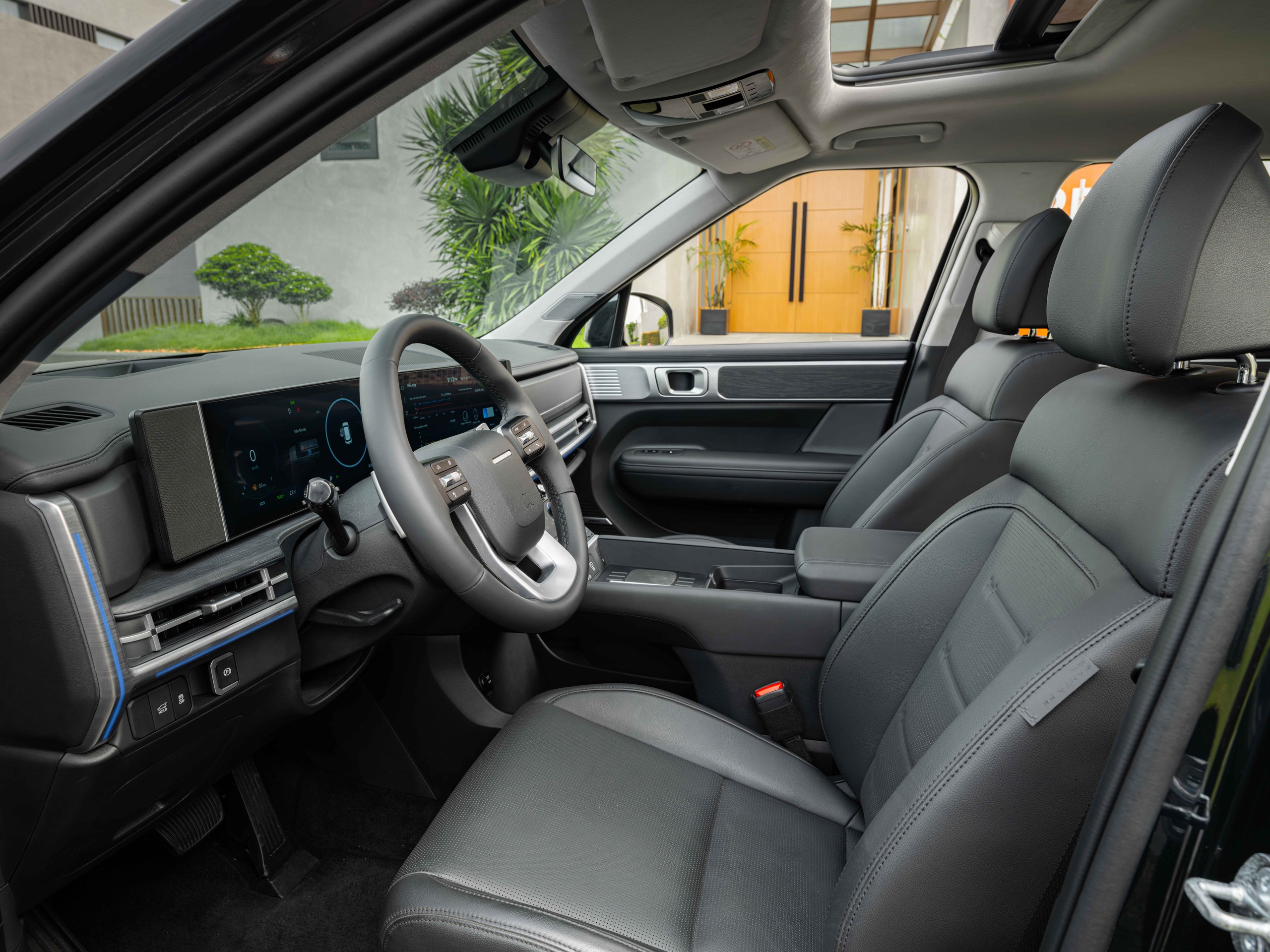 Santa Fe Hybrid ra mắt Việt Nam, giá hơn 1,3 tỷ đồng- Ảnh 6. Santa Fe Hybrid ra mắt Việt Nam, giá hơn 1,3 tỷ đồng- Ảnh 6.