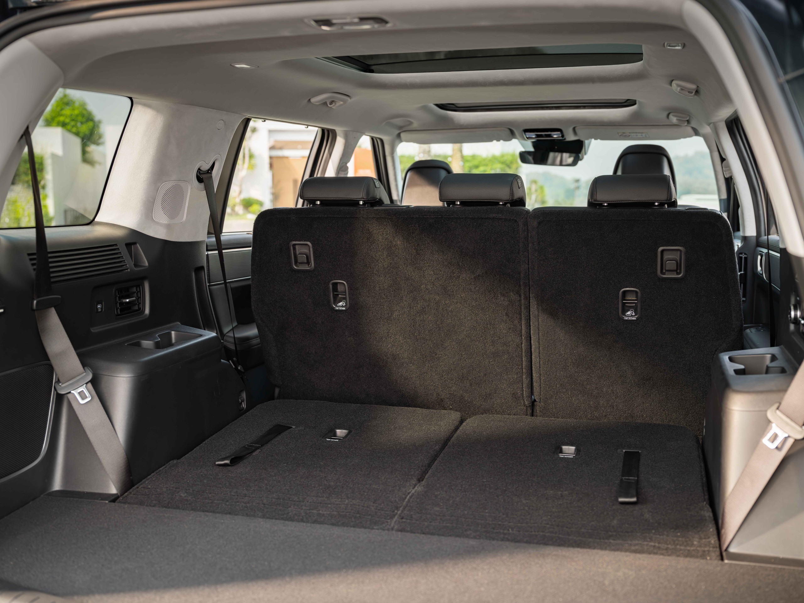 Santa Fe Hybrid ra mắt Việt Nam, giá hơn 1,3 tỷ đồng- Ảnh 9. Santa Fe Hybrid ra mắt Việt Nam, giá hơn 1,3 tỷ đồng- Ảnh 9.