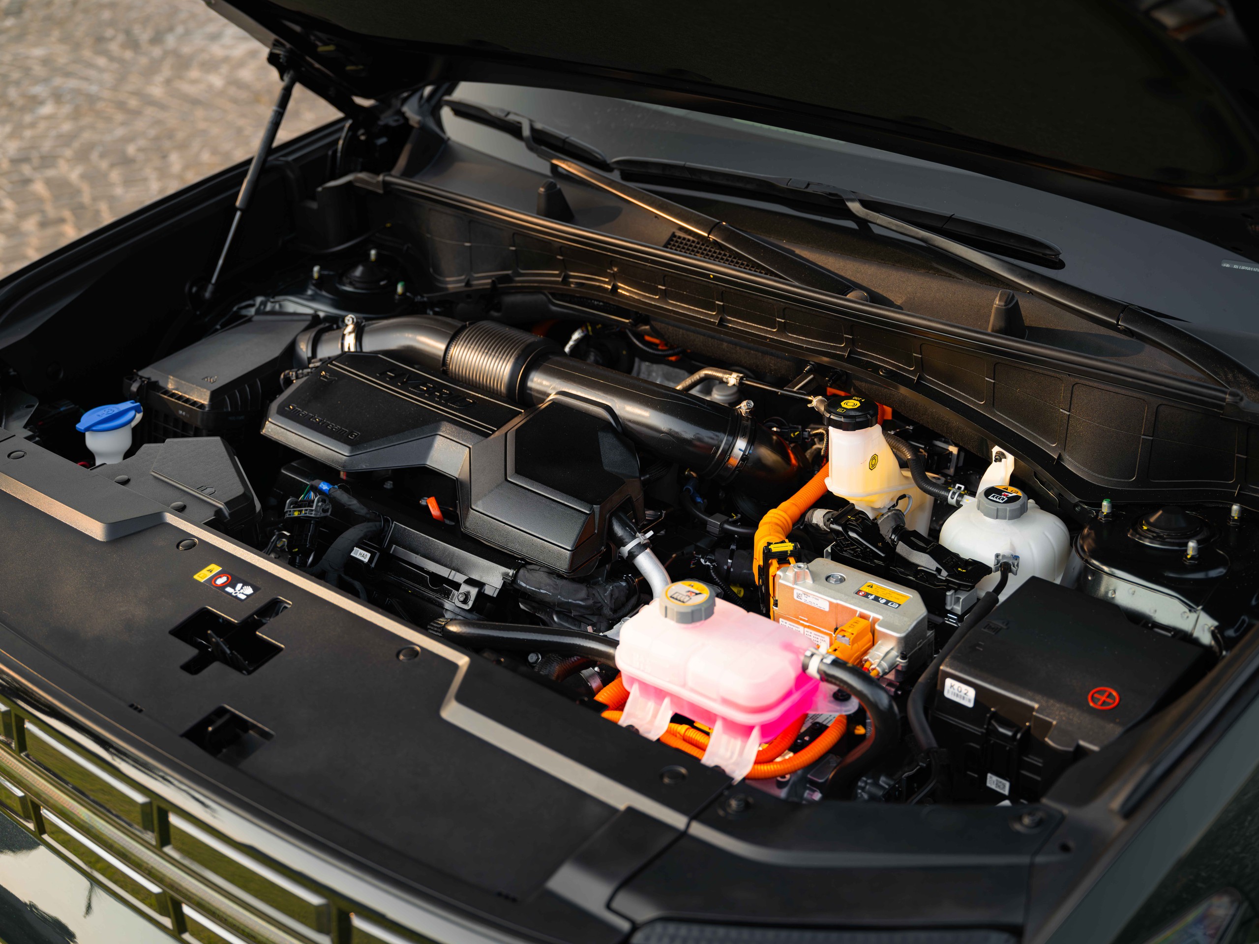 Santa Fe Hybrid ra mắt Việt Nam, giá hơn 1,3 tỷ đồng- Ảnh 2. Santa Fe Hybrid ra mắt Việt Nam, giá hơn 1,3 tỷ đồng- Ảnh 2.