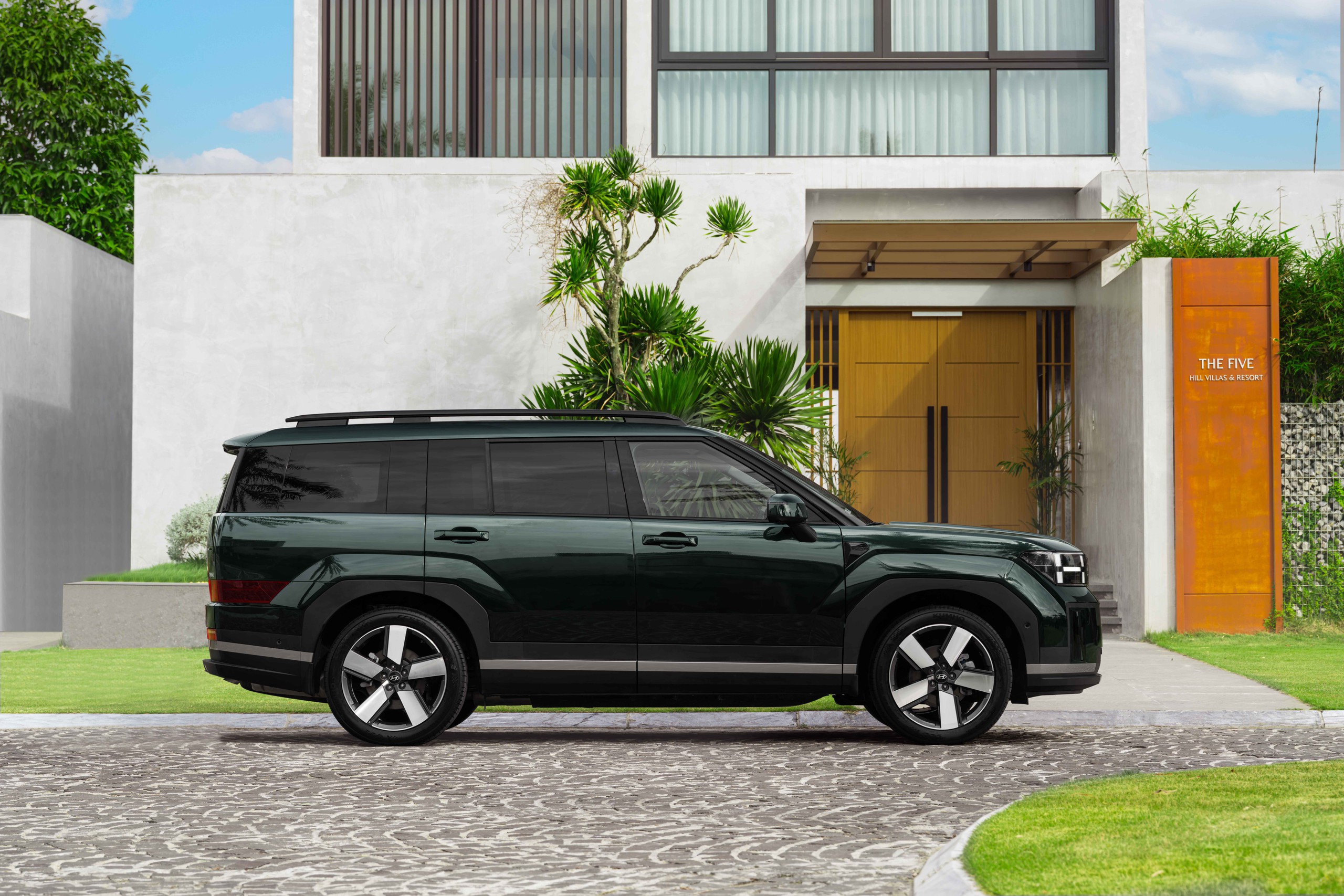 Santa Fe Hybrid ra mắt Việt Nam, giá hơn 1,3 tỷ đồng- Ảnh 5. Santa Fe Hybrid ra mắt Việt Nam, giá hơn 1,3 tỷ đồng- Ảnh 5.