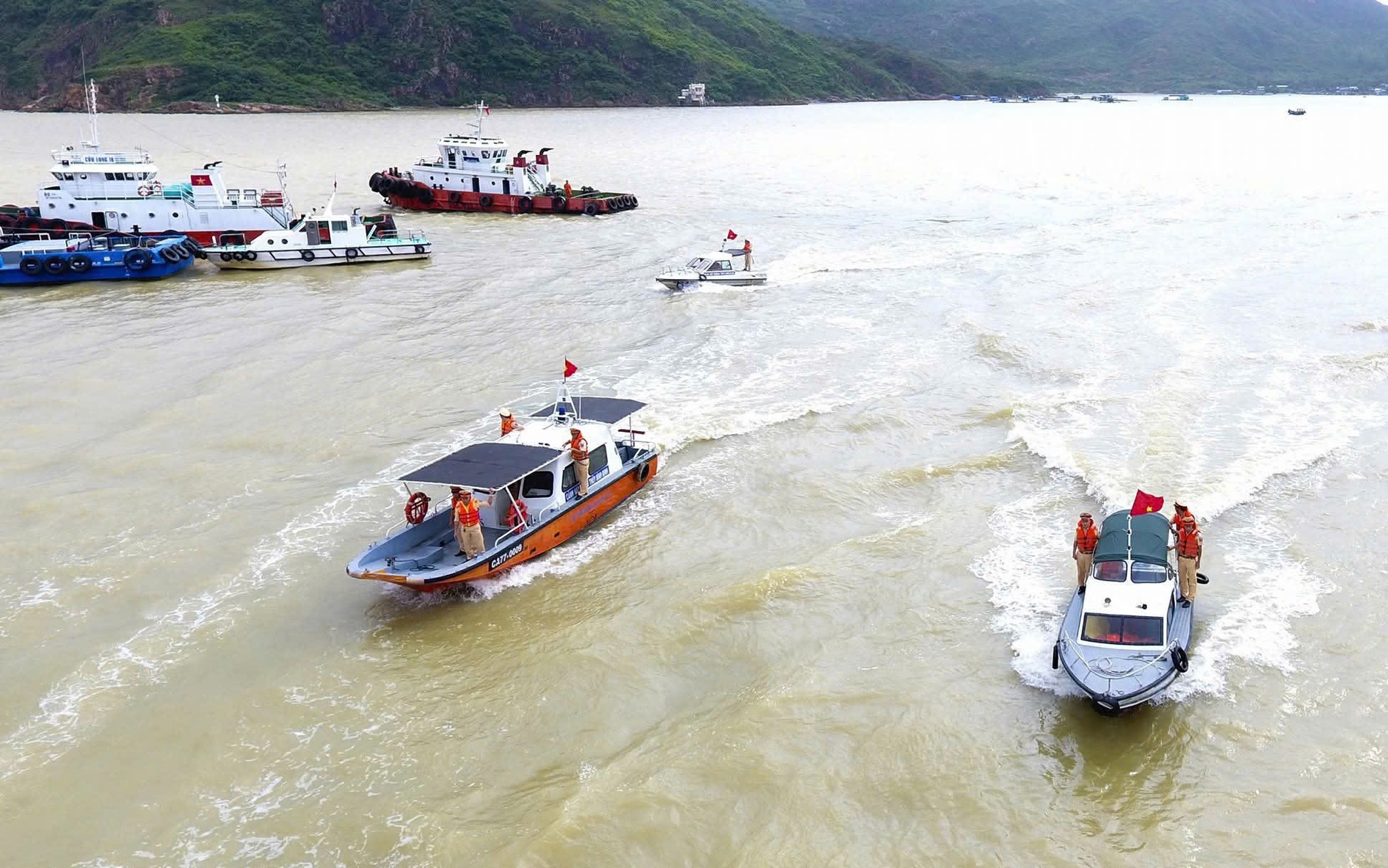 Gia Lai siết chặt an toàn du lịch đường thủy, kiểm tra nghiêm phương tiện chở khách