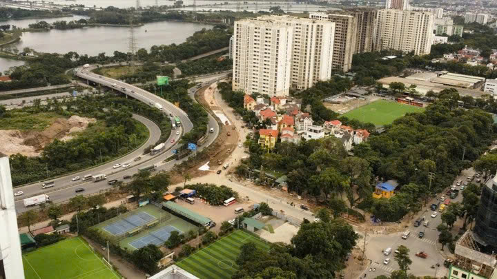 H&agrave; Nội mở th&ecirc;m lối v&agrave;o cao tốc Ph&aacute;p V&acirc;n - Cầu Giẽ, người d&acirc;n di chuyển thế n&agrave;o?- Ảnh 1.