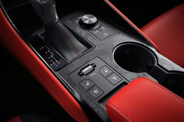 Lexus IS 2026 công bố giá bán tại Mỹ, gần 47 nghìn USD- Ảnh 4. Lexus IS 2026 công bố giá bán tại Mỹ, gần 47 nghìn USD- Ảnh 4.