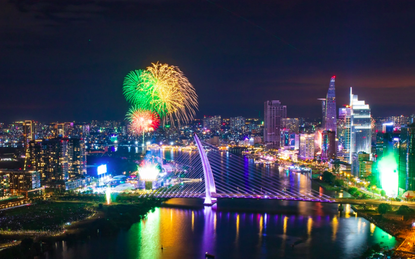 TP.HCM: Điều chỉnh giao th&ocirc;ng nhiều tuyến đường phục vụ bắn ph&aacute;o hoa ch&agrave;o năm mới