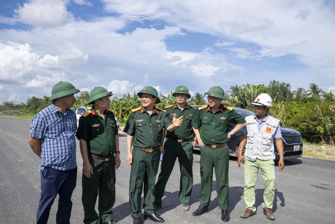 Tổng c&ocirc;ng ty 36 v&agrave; h&agrave;nh tr&igrave;nh nối th&ocirc;ng "đại lộ kh&aacute;t vọng"- Ảnh 2.