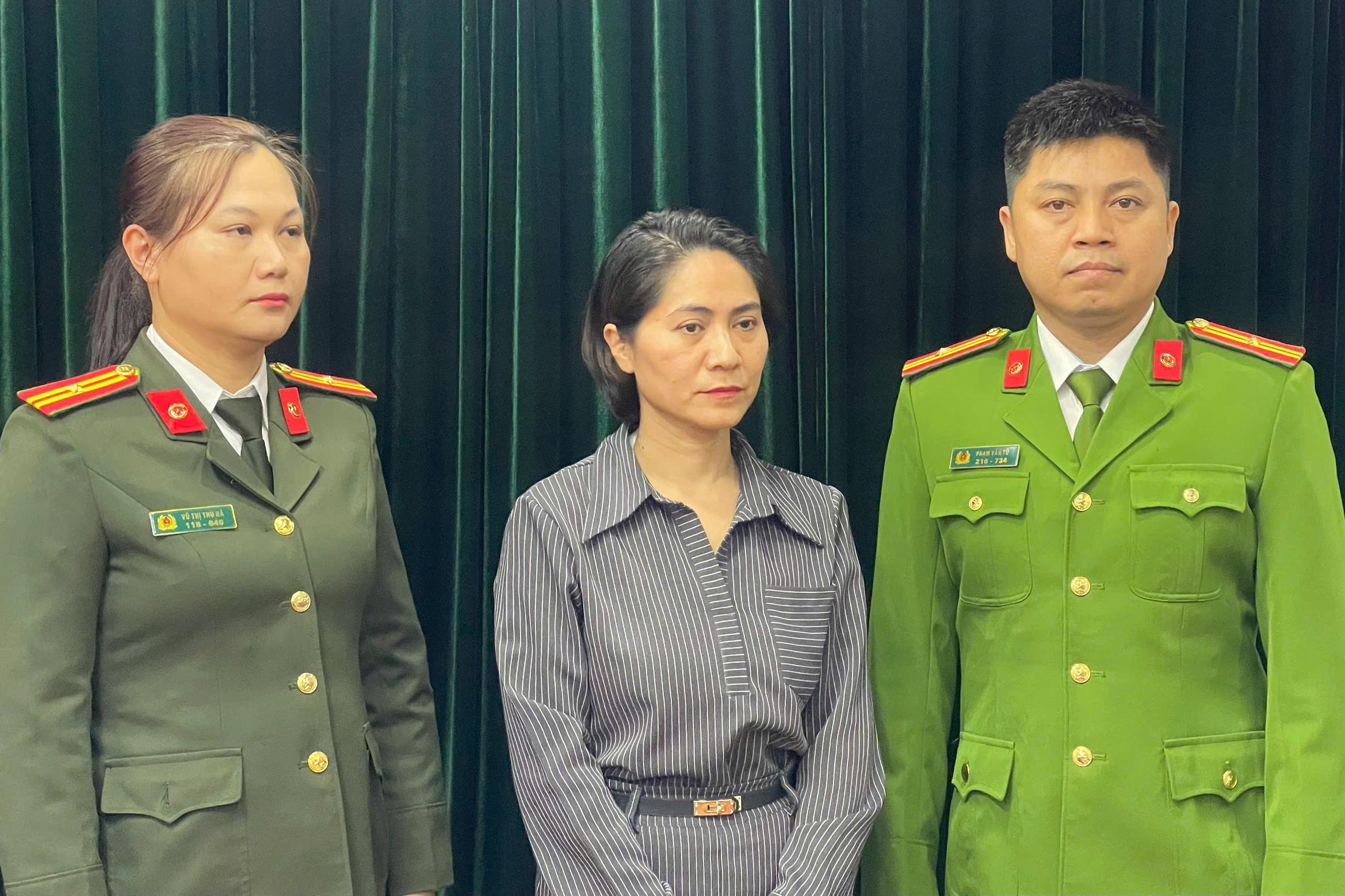 Khởi tố Gi&aacute;m đốc C&ocirc;ng ty Ngọc Việt tổ chức chương tr&igrave;nh "Bốn c&aacute;nh chim trời"- Ảnh 1.