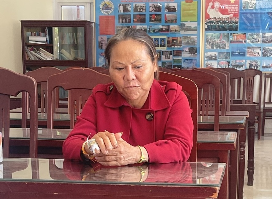 Thay tên đổi họ, phẫu thuật thẩm mỹ khuôn mặt, đối tượng trốn truy nã vẫn bị bắt- Ảnh 1. Thay tên đổi họ, phẫu thuật thẩm mỹ khuôn mặt, đối tượng trốn truy nã vẫn bị bắt- Ảnh 1.