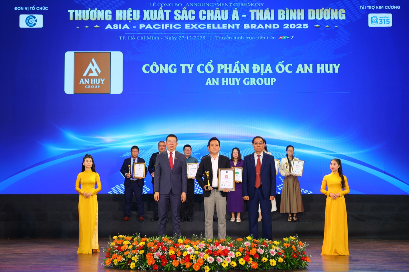 An Huy Group được vinh danh “Top 10 Doanh nghiệp bất động sản minh bạch pháp lý tiêu biểu”- Ảnh 1.