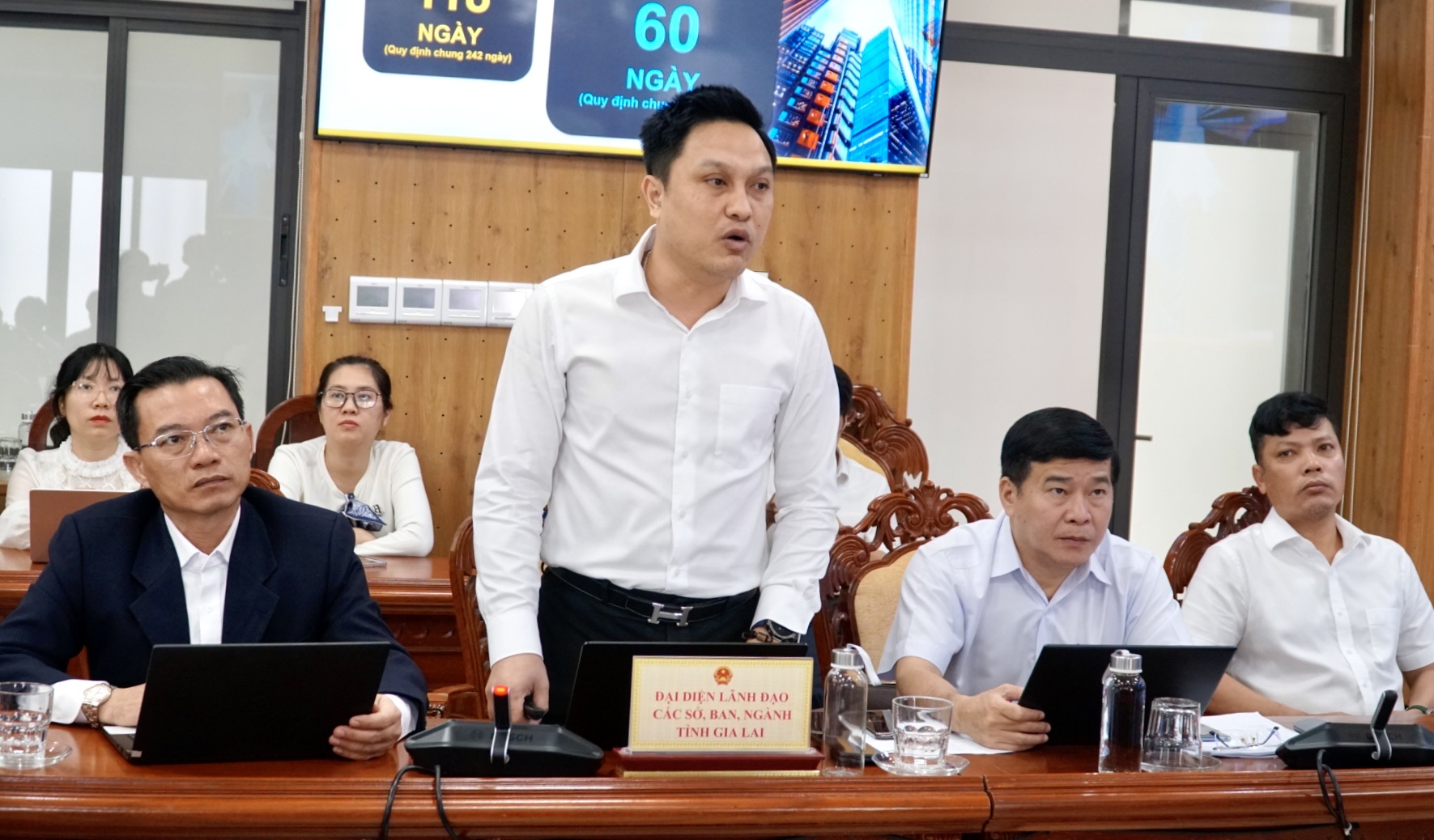 Gia Lai cắt giảm hơn 55% thời gian giải quyết thủ tục, bứt ph&aacute; cải thiện m&ocirc;i trường đầu tư- Ảnh 3.