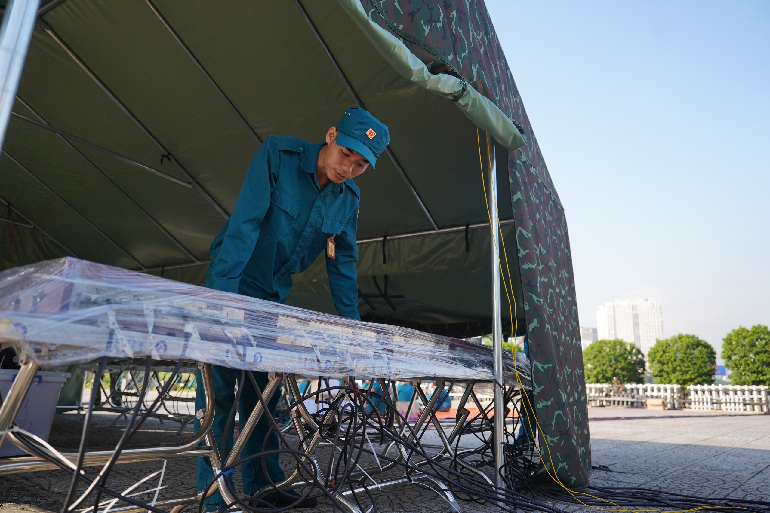 TP.HCM: Ho&agrave;n thiện trận địa ph&aacute;o hoa, sẵn s&agrave;ng đ&oacute;n năm mới 2026- Ảnh 10.