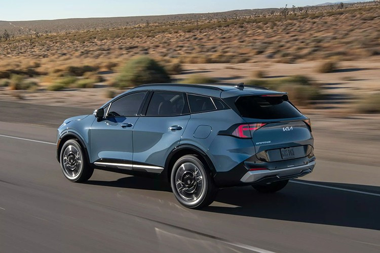Dính lỗi màn hình, KIA triệu hồi gần 5.000 xe tại Mỹ- Ảnh 1.