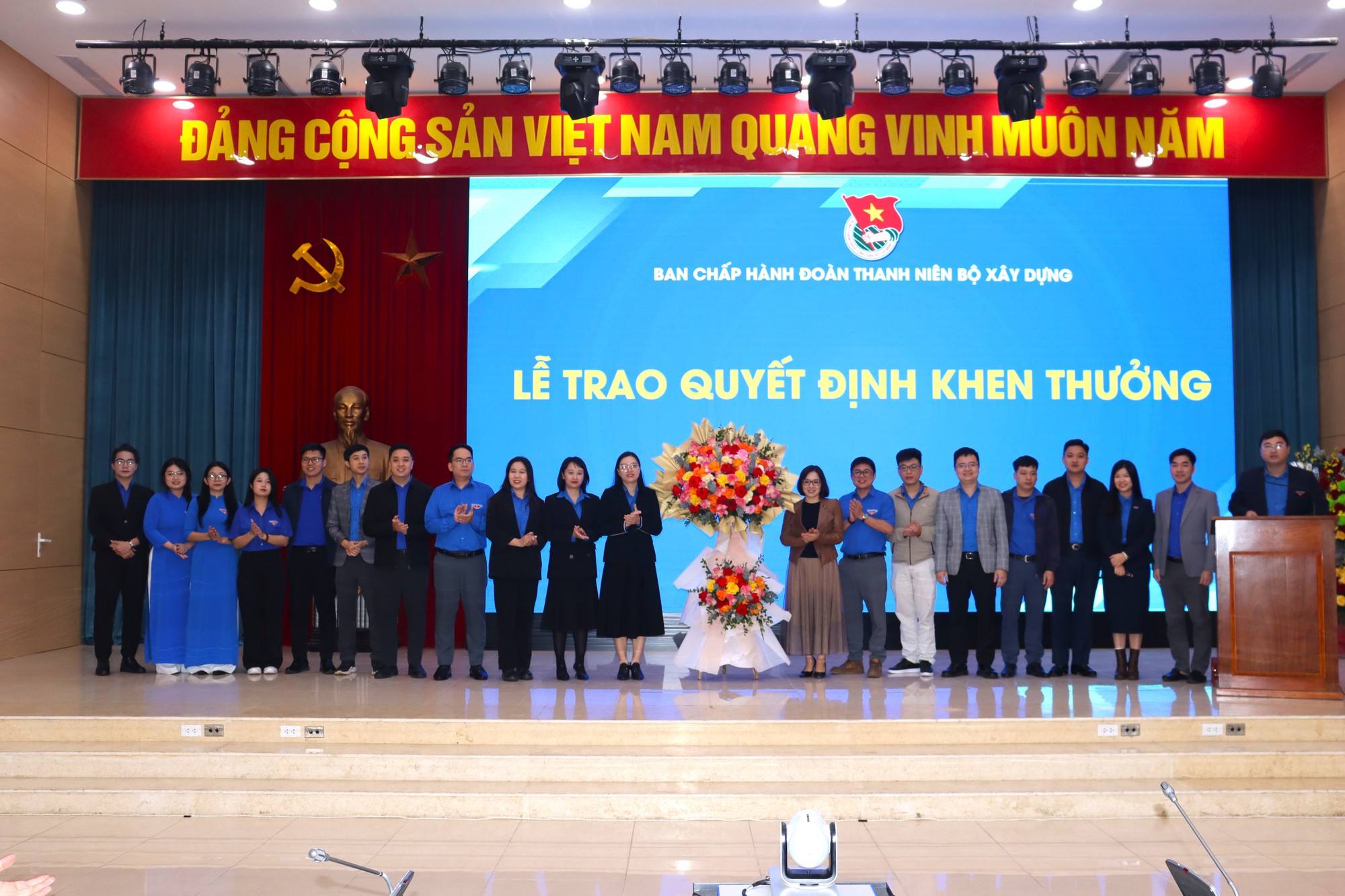 Tuổi trẻ Bộ X&acirc;y dựng gắn hoạt động Đo&agrave;n với nhiệm vụ ch&iacute;nh trị- Ảnh 4.