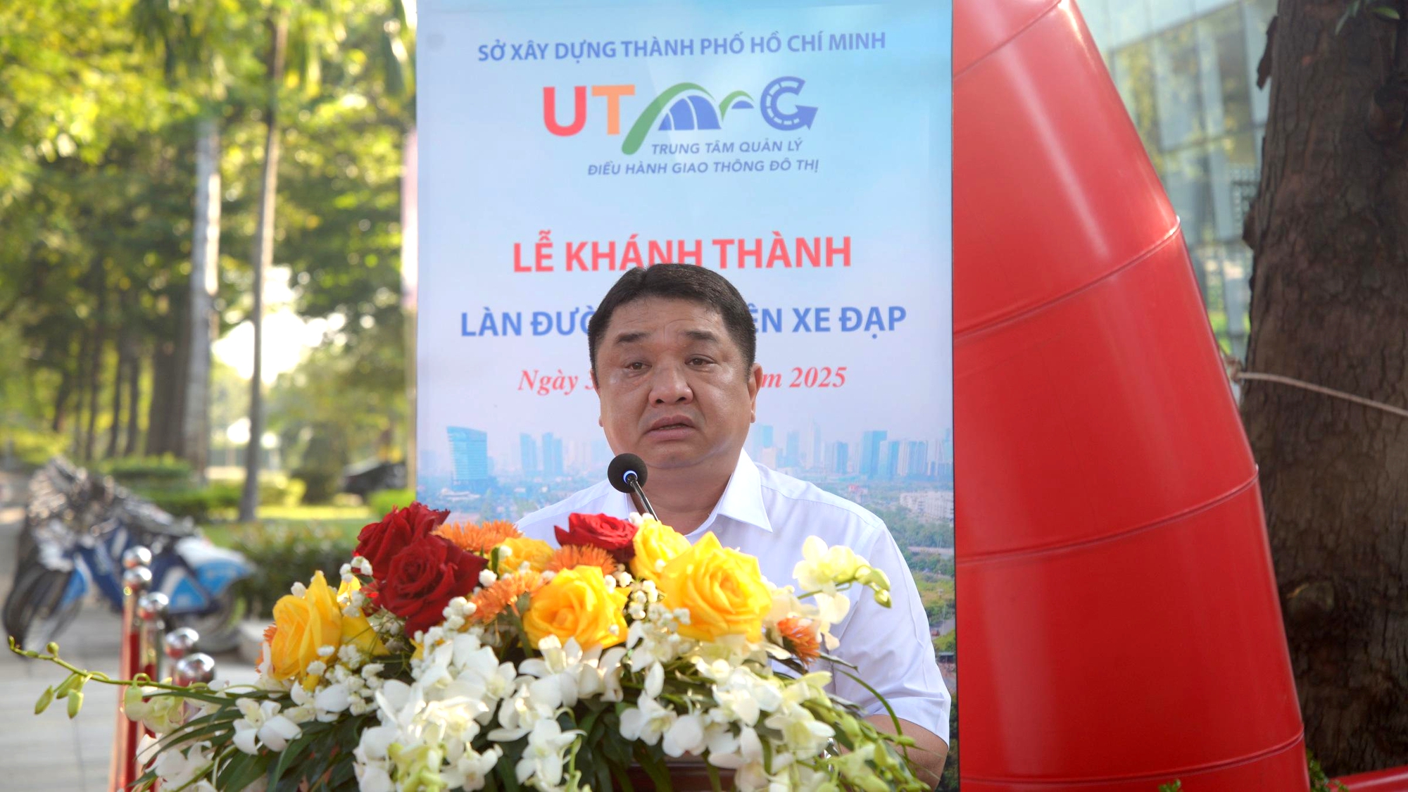 TP.HCM kh&aacute;nh th&agrave;nh l&agrave;n đường ưu ti&ecirc;n xe đạp d&agrave;i gần 6km tr&ecirc;n đại lộ Mai Ch&iacute; Thọ- Ảnh 2.