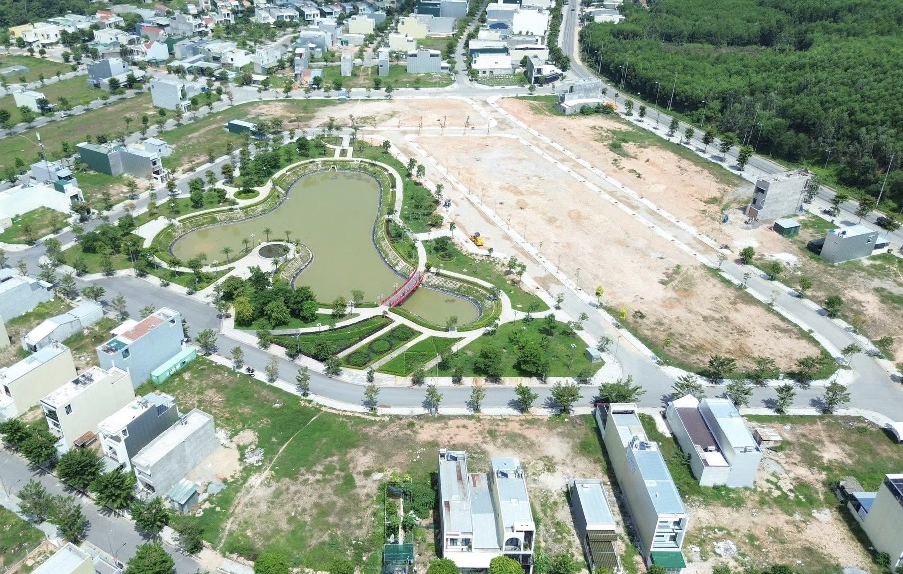 Quảng Ngãi: Thêm 110 lô đất nền tại dự án Khu dân cư 577 đủ điều kiện chuyển nhượng- Ảnh 2. Quảng Ngãi: Thêm 110 lô đất nền tại dự án Khu dân cư 577 đủ điều kiện chuyển nhượng- Ảnh 2.