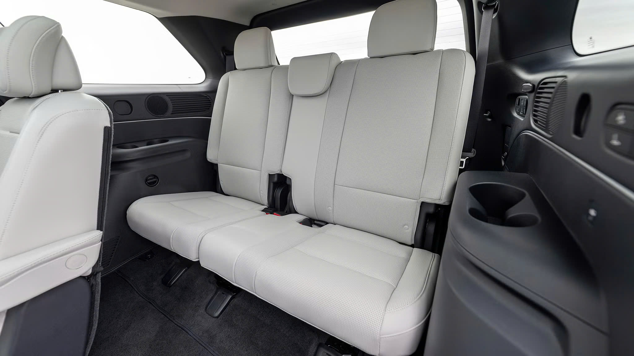 Palisade Hybrid 2026 có hộc khử khuẩn trong cabin- Ảnh 6.