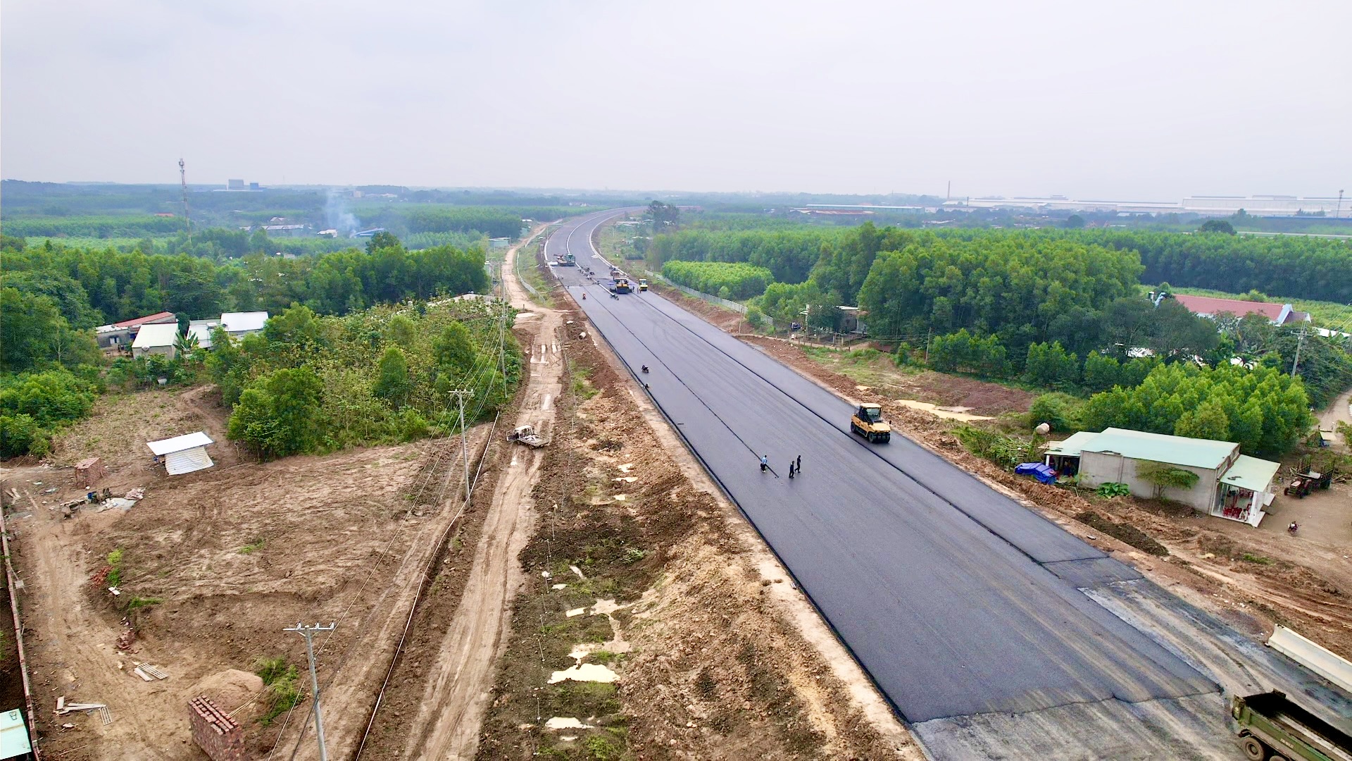 Diện mạo mới nhất cao tốc Biên Hòa - Vũng Tàu nối liền Đồng Nai với TP.HCM- Ảnh 8. Diện mạo mới nhất cao tốc Biên Hòa - Vũng Tàu nối liền Đồng Nai với TP.HCM- Ảnh 8.